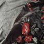 Preview: Samt schwarz mit Pailletten bestickt Blumenmuster Rosen