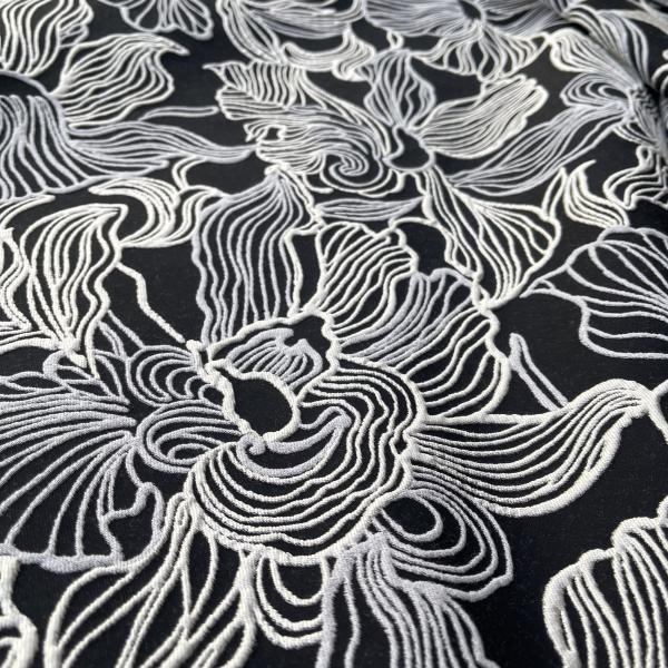 Italienischer Designerjacquard abstraktes Blütenmuster schwarz silbergrau