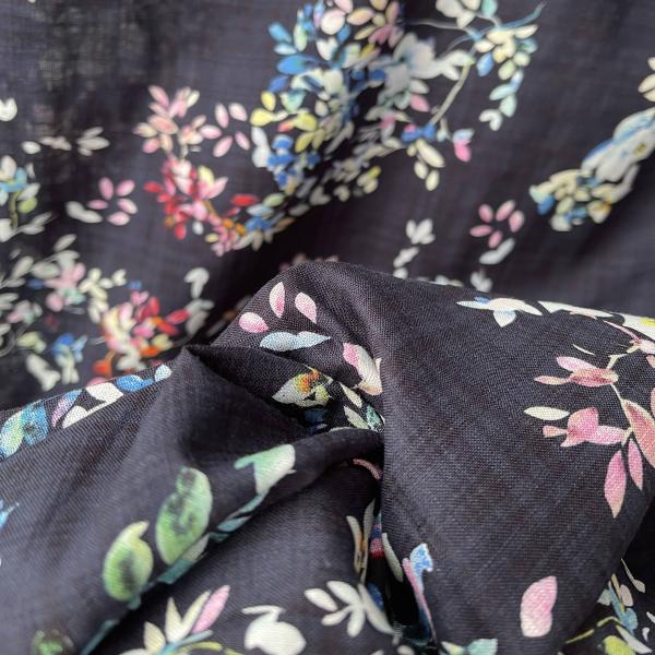Baumwoll-Viskose-Mix Blumen schwarz bunt